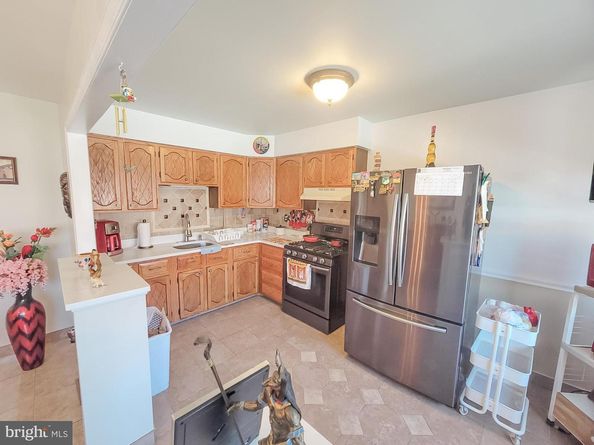 12628 Richton Road, Philadelphia PA 19154