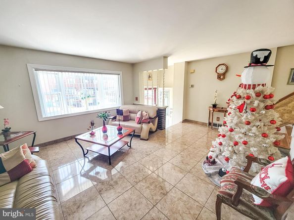 12628 Richton Road, Philadelphia PA 19154