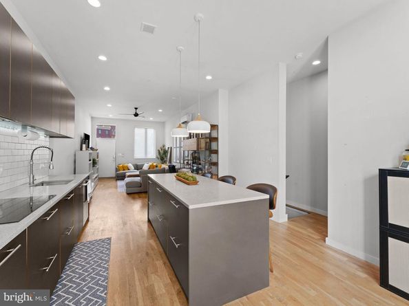 1724 Folsom Street A, Philadelphia PA 19130