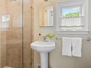 28 Homestead Road, Wayne PA 19087