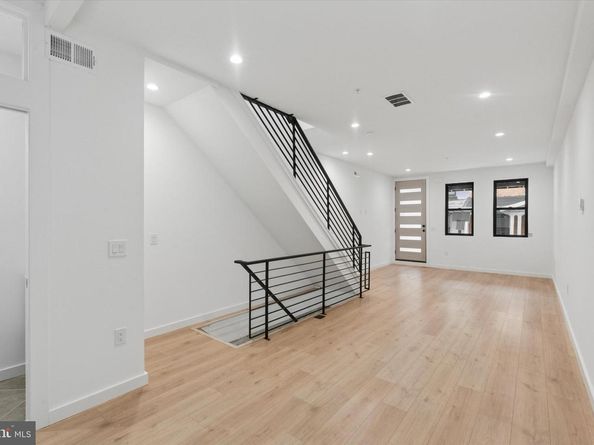 3237 Page Street, Philadelphia PA 19121