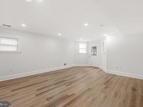 15 Seaton Place NE 1, Washington DC 20002