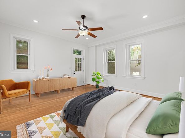 15 Seaton Place NE 1, Washington DC 20002