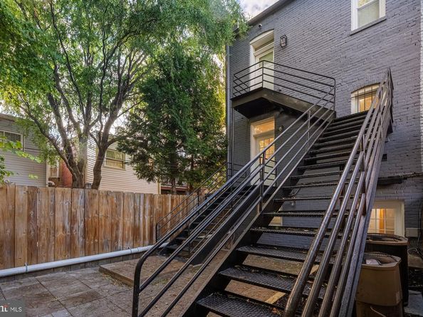 15 Seaton Place NE 1, Washington DC 20002