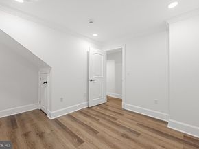 15 Seaton Place NE 1, Washington DC 20002