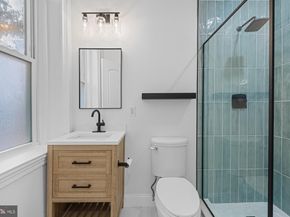 15 Seaton Place NE 1, Washington DC 20002