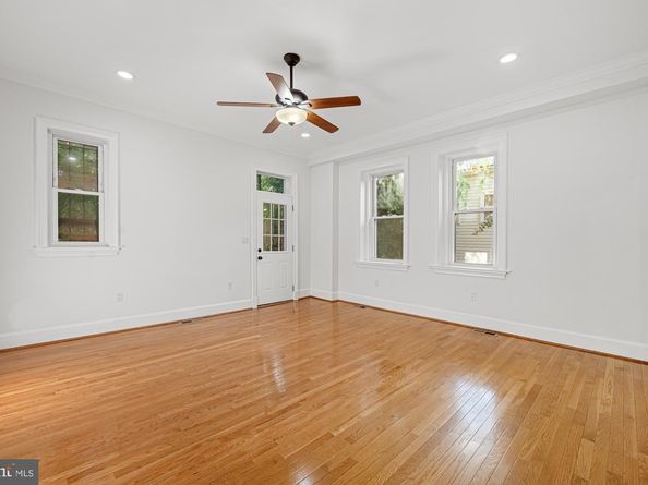 15 Seaton Place NE 1, Washington DC 20002