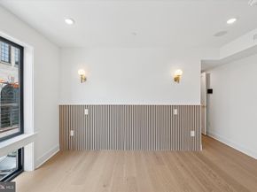 919 S 11TH Street 1, Philadelphia PA 19147