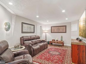 162 Applegate Drive, Sterling VA 20164