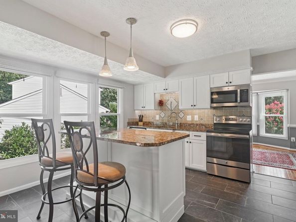 162 Applegate Drive, Sterling VA 20164