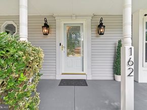 162 Applegate Drive, Sterling VA 20164
