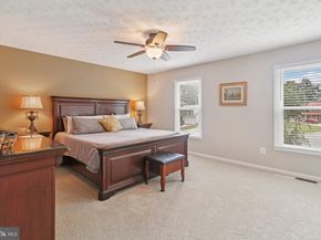 162 Applegate Drive, Sterling VA 20164