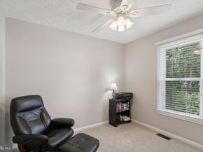 162 Applegate Drive, Sterling VA 20164