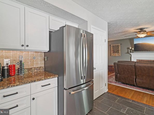 162 Applegate Drive, Sterling VA 20164