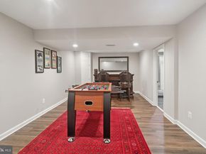 162 Applegate Drive, Sterling VA 20164