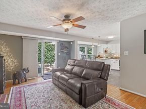 162 Applegate Drive, Sterling VA 20164