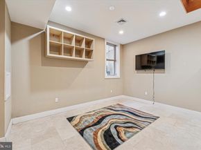 635 N 13TH Street A, Philadelphia PA 19123
