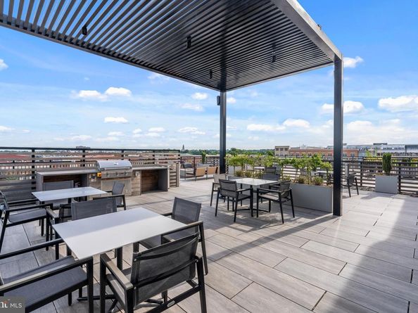 737 Swann Avenue 212, Alexandria VA 22301