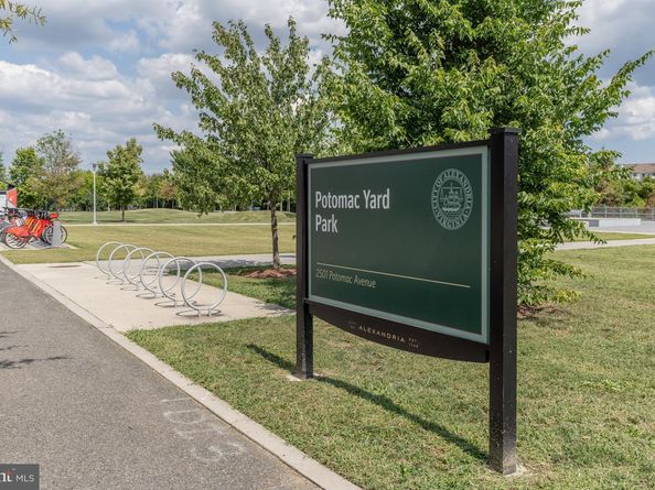 737 Swann Avenue 212, Alexandria VA 22301