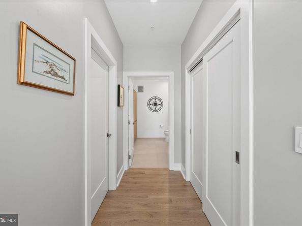 737 Swann Avenue 212, Alexandria VA 22301