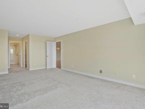 1800 Old Meadow Road 1720, Mclean VA 22102
