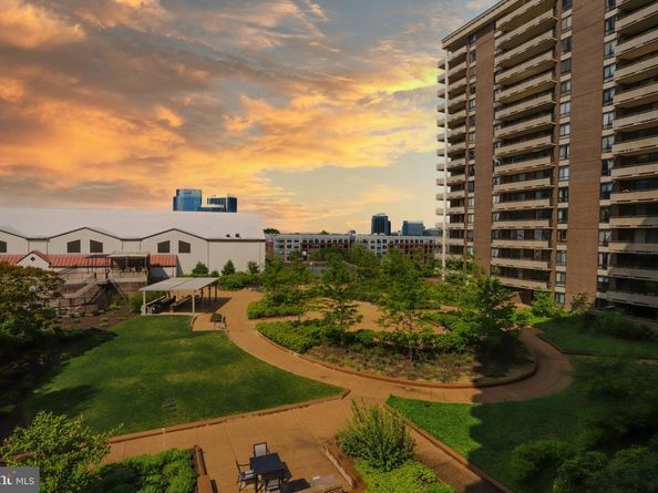 1800 Old Meadow Road 1720, Mclean VA 22102