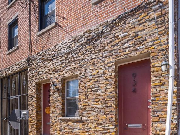 934 New Market Street, Philadelphia PA 19123