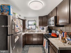 934 New Market Street, Philadelphia PA 19123