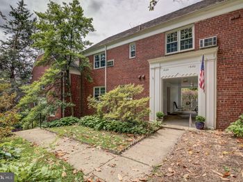 1628 Mount Eagle Place