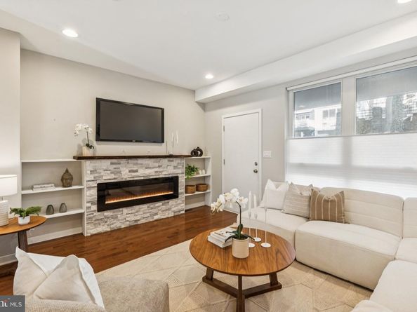 3831 Terrace Street UNIT G, Philadelphia PA 19128