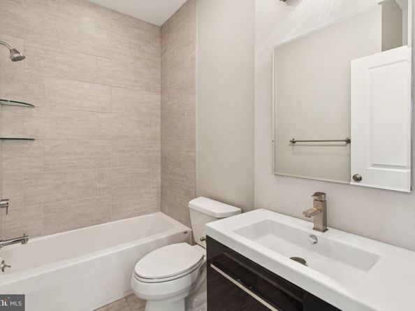 3831 Terrace Street UNIT G, Philadelphia PA 19128