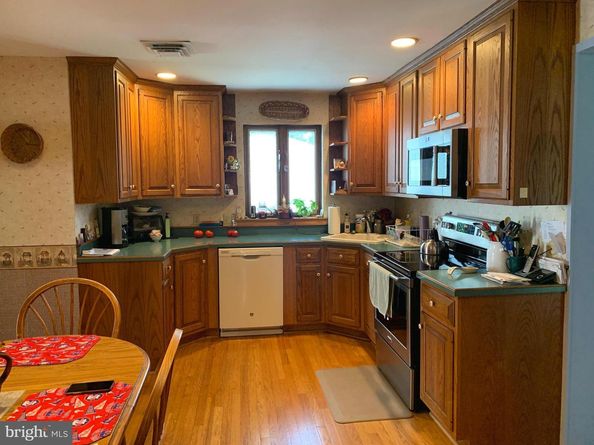 316 Lincoln Street, Folsom PA 19033