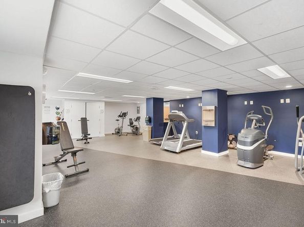 2500 N Van Dorn Street 517, Alexandria VA 22302