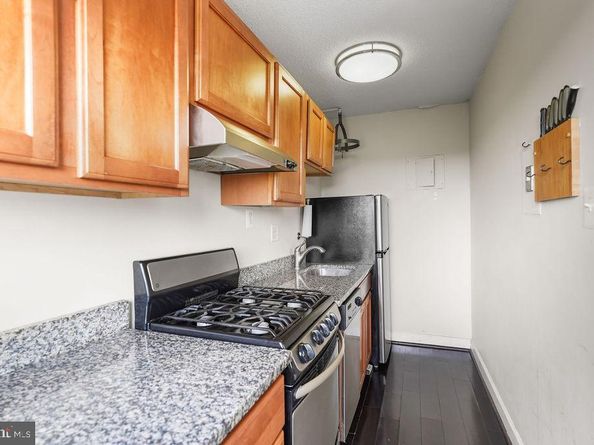 2500 N Van Dorn Street 517, Alexandria VA 22302