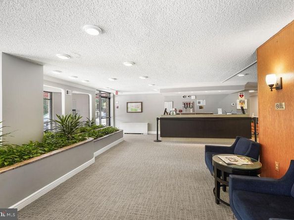 2500 N Van Dorn Street 517, Alexandria VA 22302
