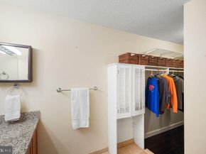2500 N Van Dorn Street 517, Alexandria VA 22302