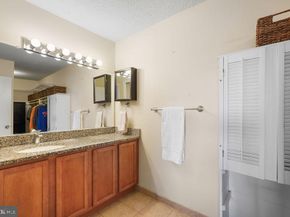 2500 N Van Dorn Street 517, Alexandria VA 22302