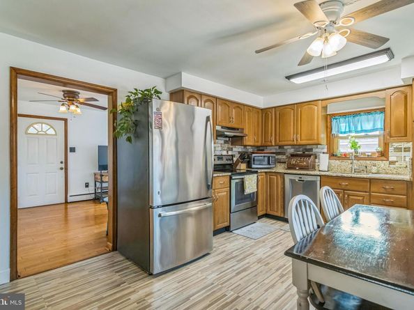 361 Amosland Road, Holmes PA 19043