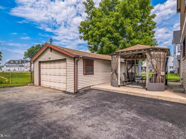 361 Amosland Road, Holmes PA 19043