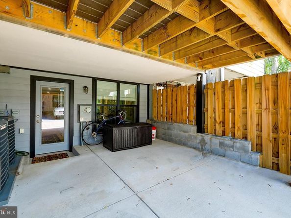 210 Cromwell Terrace NE, Washington DC 20002