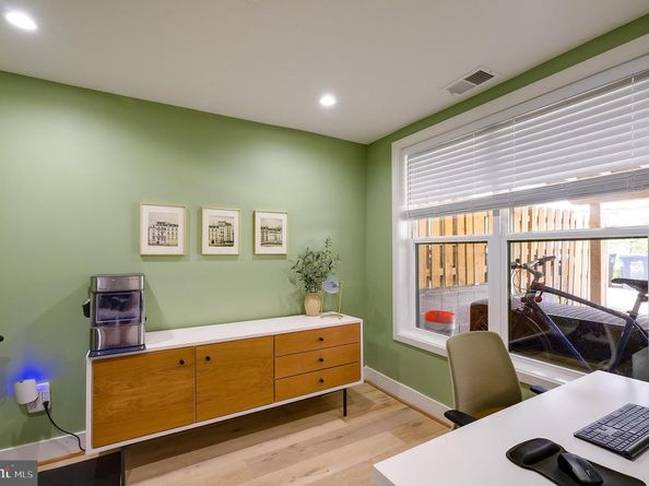 210 Cromwell Terrace NE, Washington DC 20002