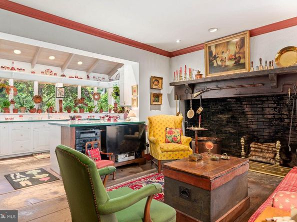 2070 Huntingdon Road, Huntingdon Valley PA 19006