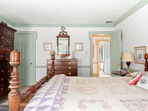 2070 Huntingdon Road, Huntingdon Valley PA 19006