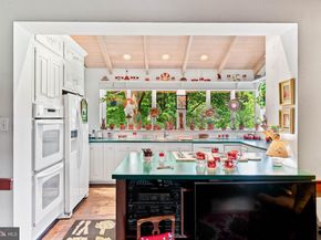 2070 Huntingdon Road, Huntingdon Valley PA 19006