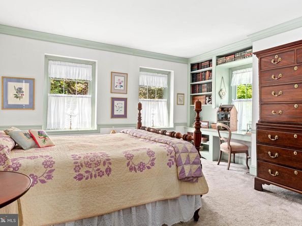 2070 Huntingdon Road, Huntingdon Valley PA 19006