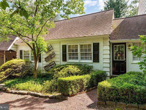 2070 Huntingdon Road, Huntingdon Valley PA 19006