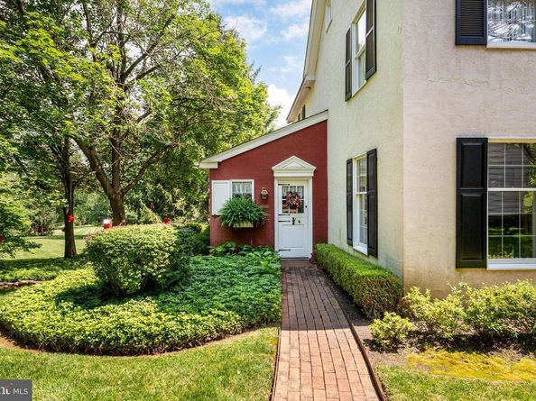 2070 Huntingdon Road, Huntingdon Valley PA 19006