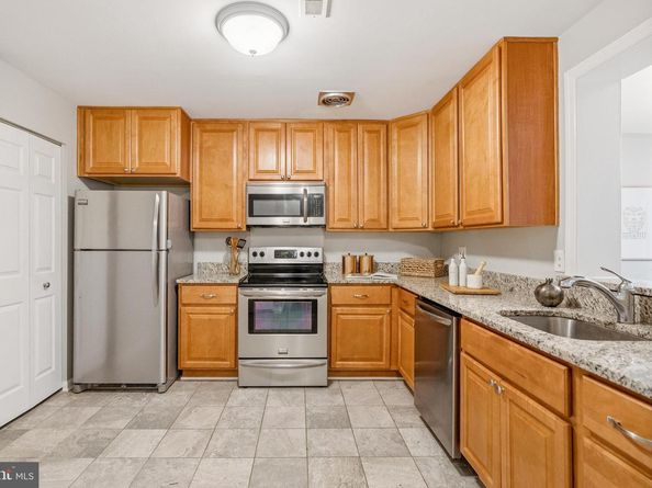 2246 S Randolph Street 1, Arlington VA 22204