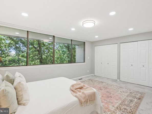 2246 S Randolph Street 1, Arlington VA 22204