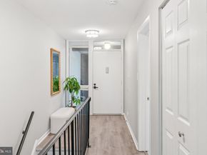 2246 S Randolph Street 1, Arlington VA 22204